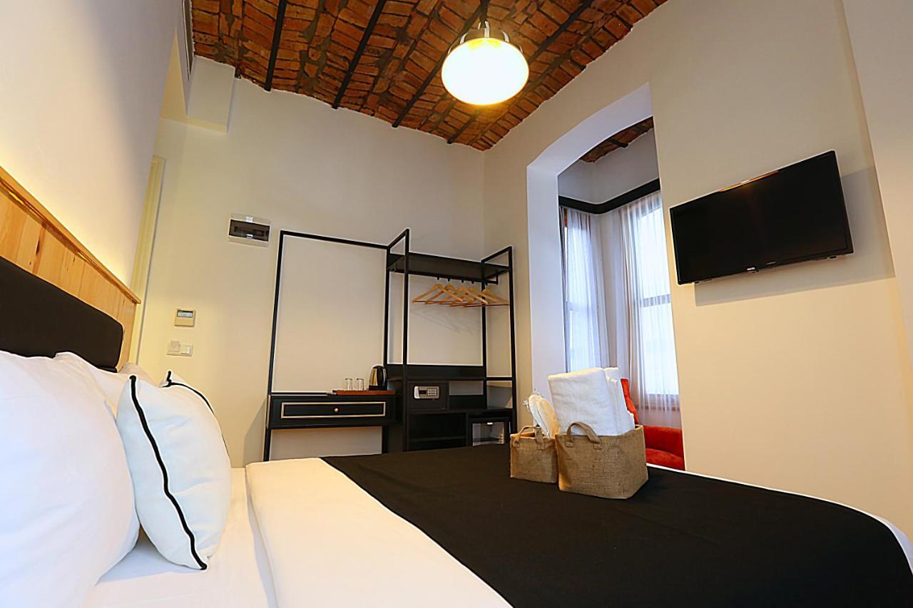 Istanbul Taksim Istiklal Street Kamil Hotel - Historical Номер фото