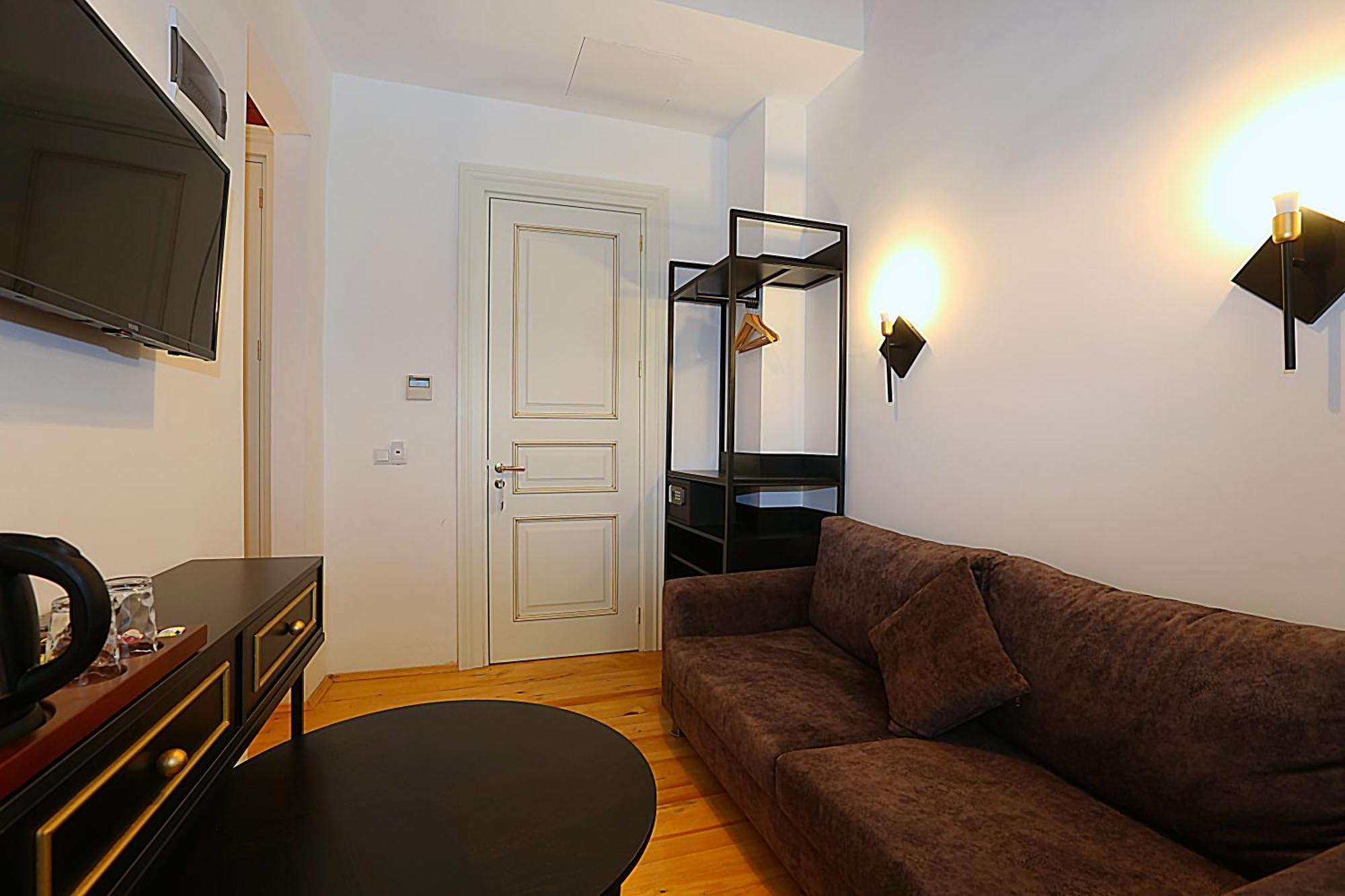 Istanbul Taksim Istiklal Street Kamil Hotel - Historical Номер фото