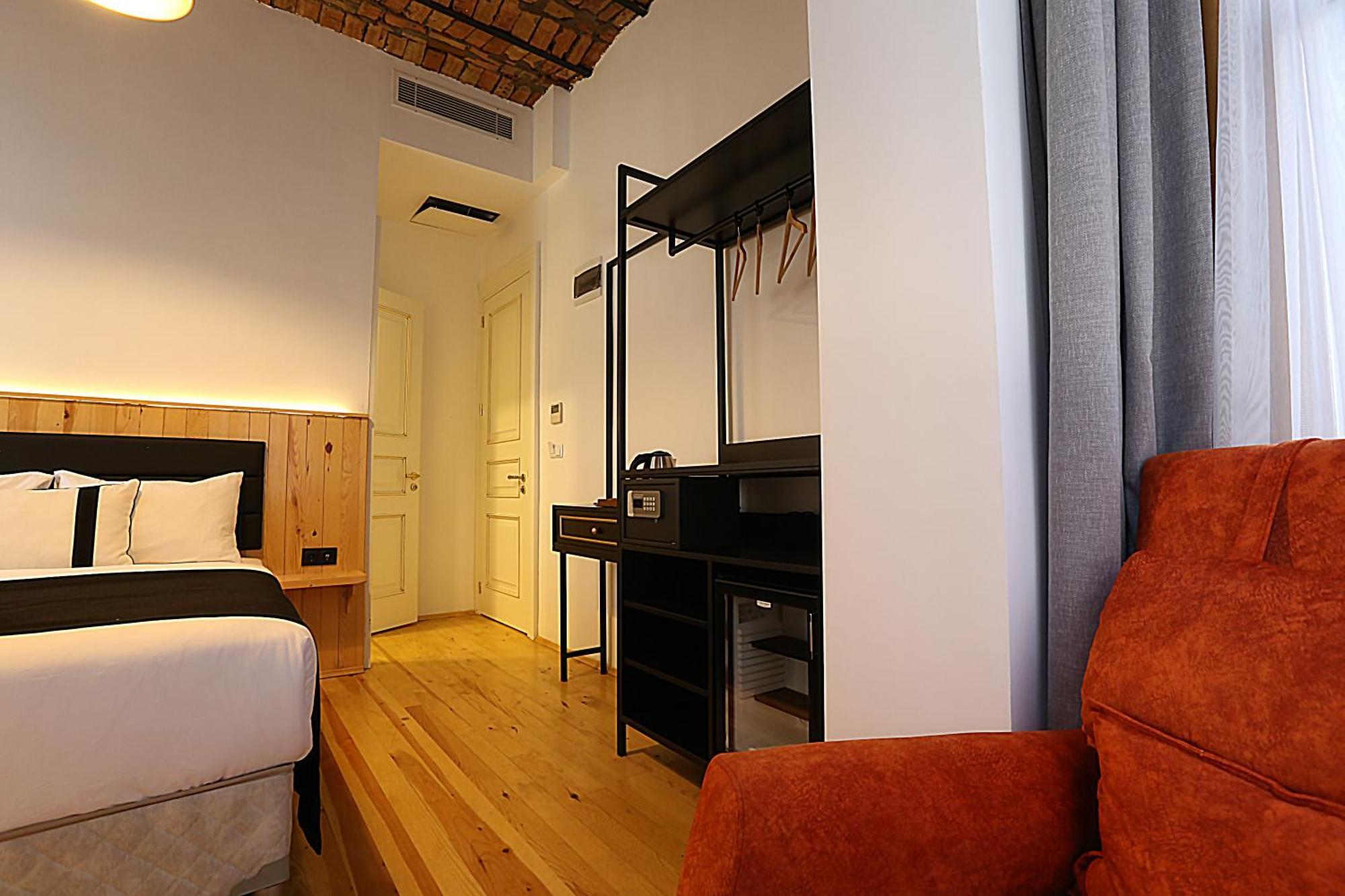 Istanbul Taksim Istiklal Street Kamil Hotel - Historical Номер фото