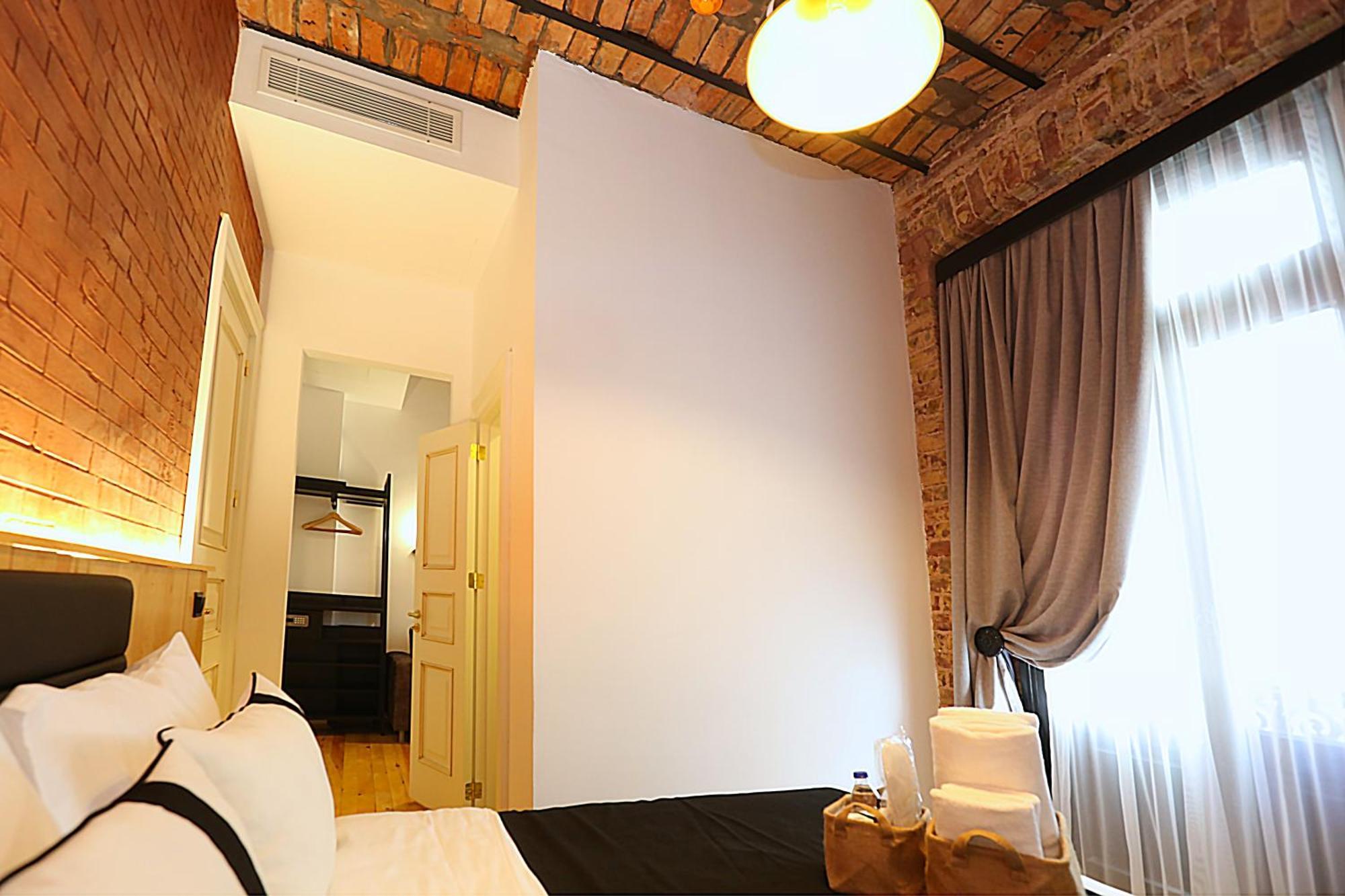 Istanbul Taksim Istiklal Street Kamil Hotel - Historical Номер фото